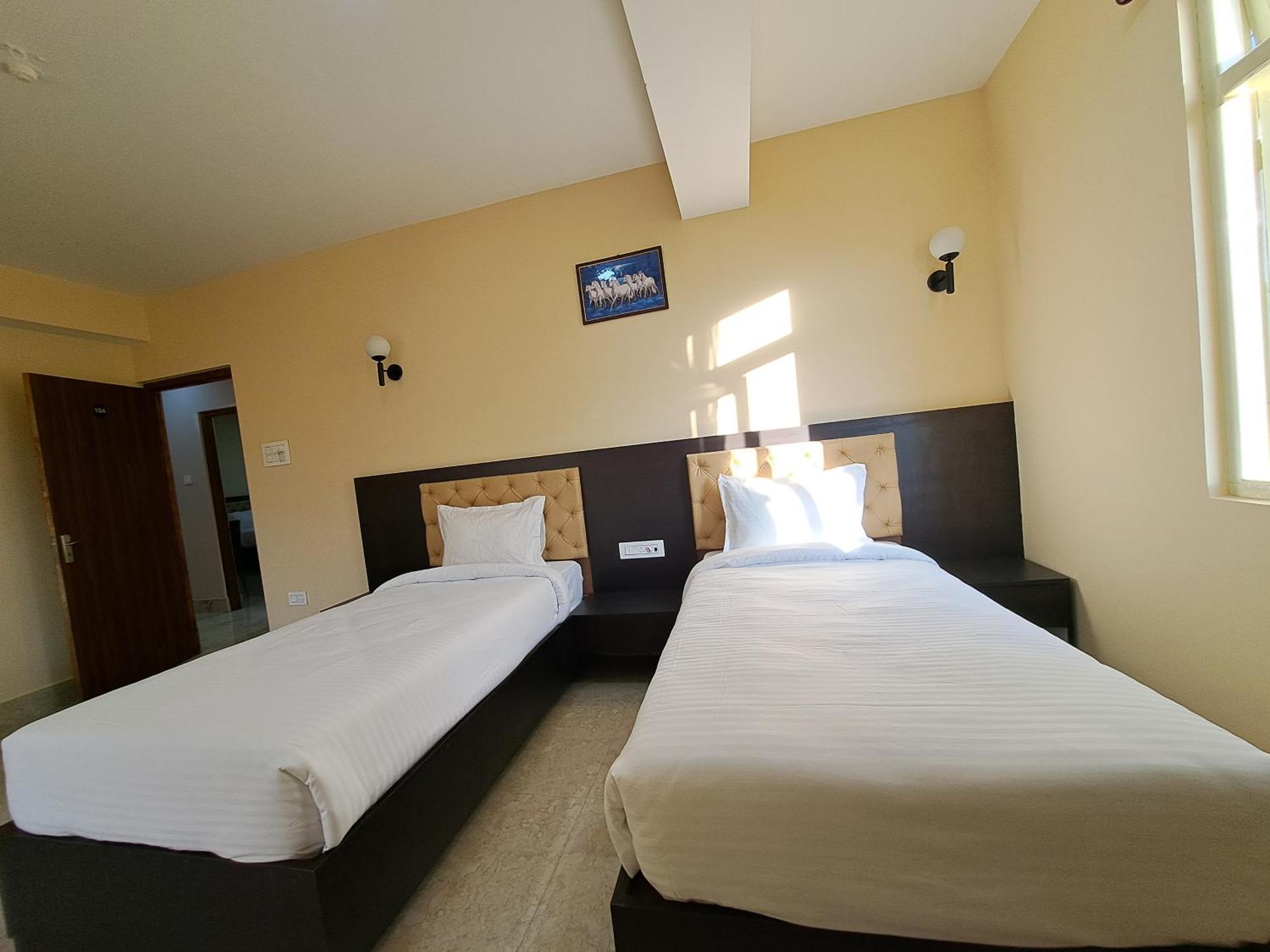 Snow White Retreat Hotel And Restaurant Gangtok Bagian luar foto