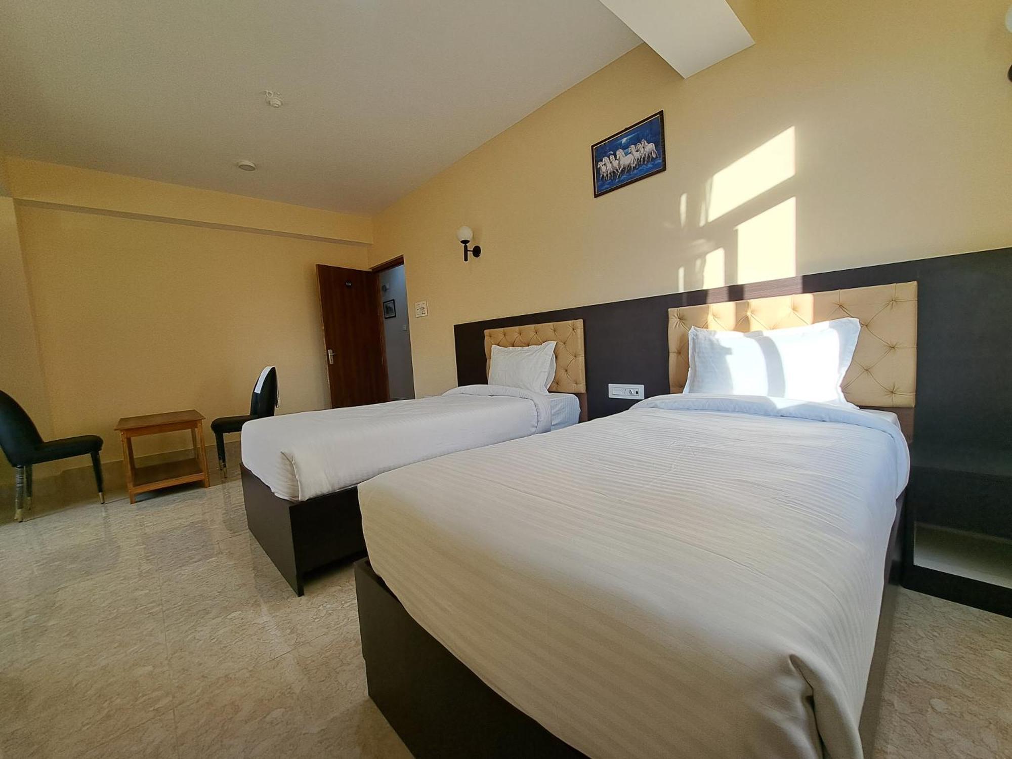Snow White Retreat Hotel And Restaurant Gangtok Bagian luar foto